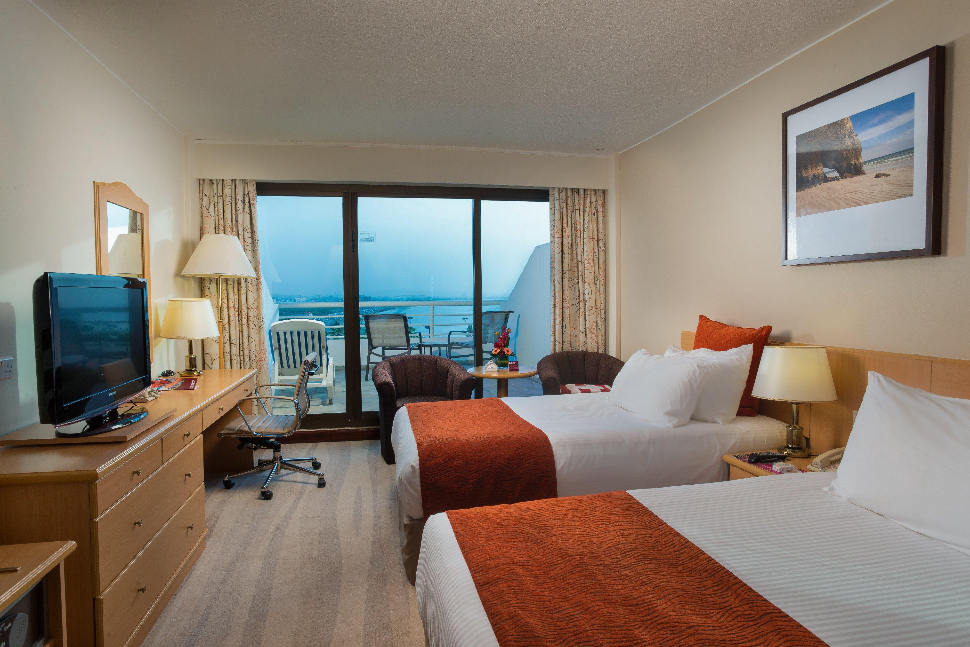 Crowne Plaza Muscat By Ihg Hotel Екстериор снимка
