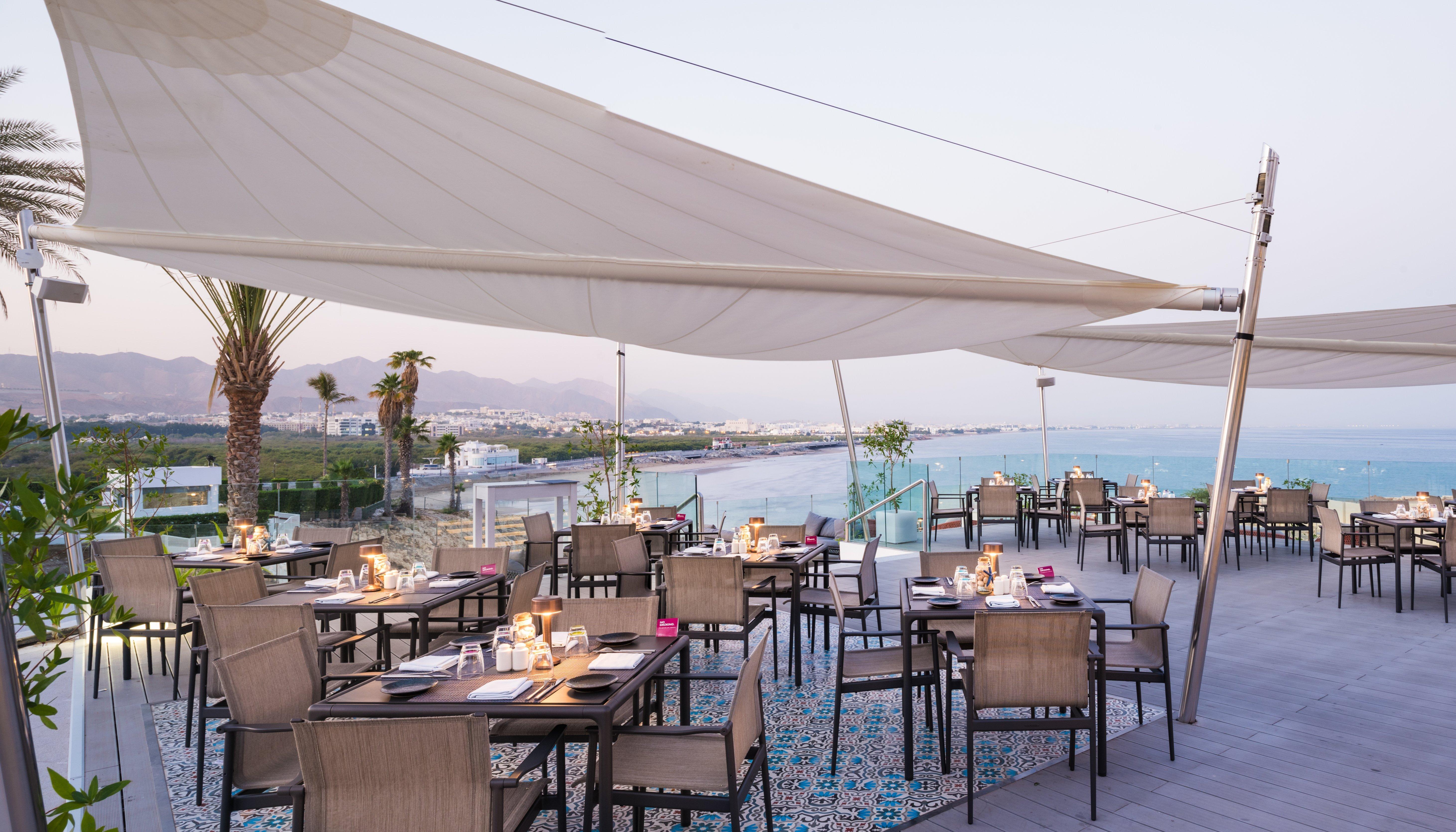 Crowne Plaza Muscat By Ihg Hotel Екстериор снимка