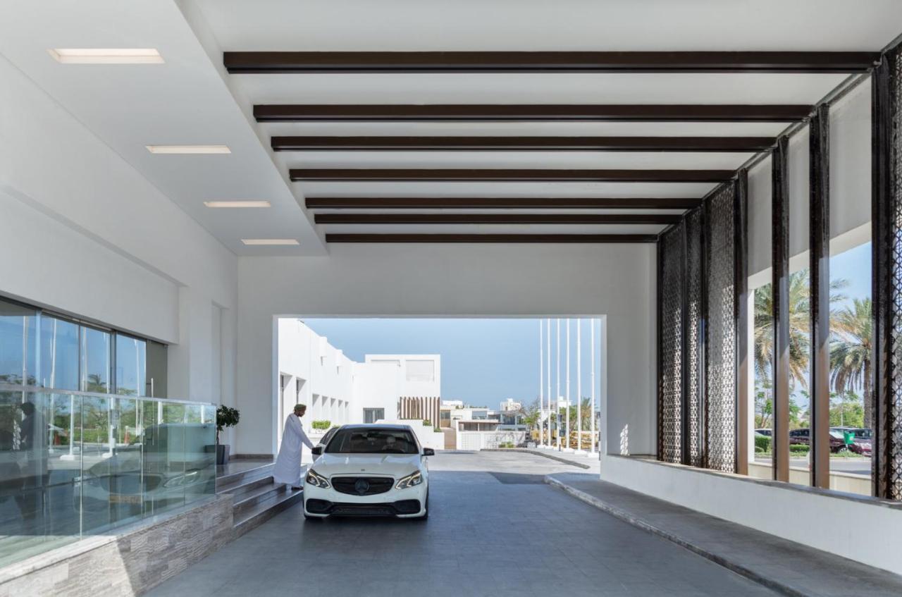 Crowne Plaza Muscat By Ihg Hotel Екстериор снимка