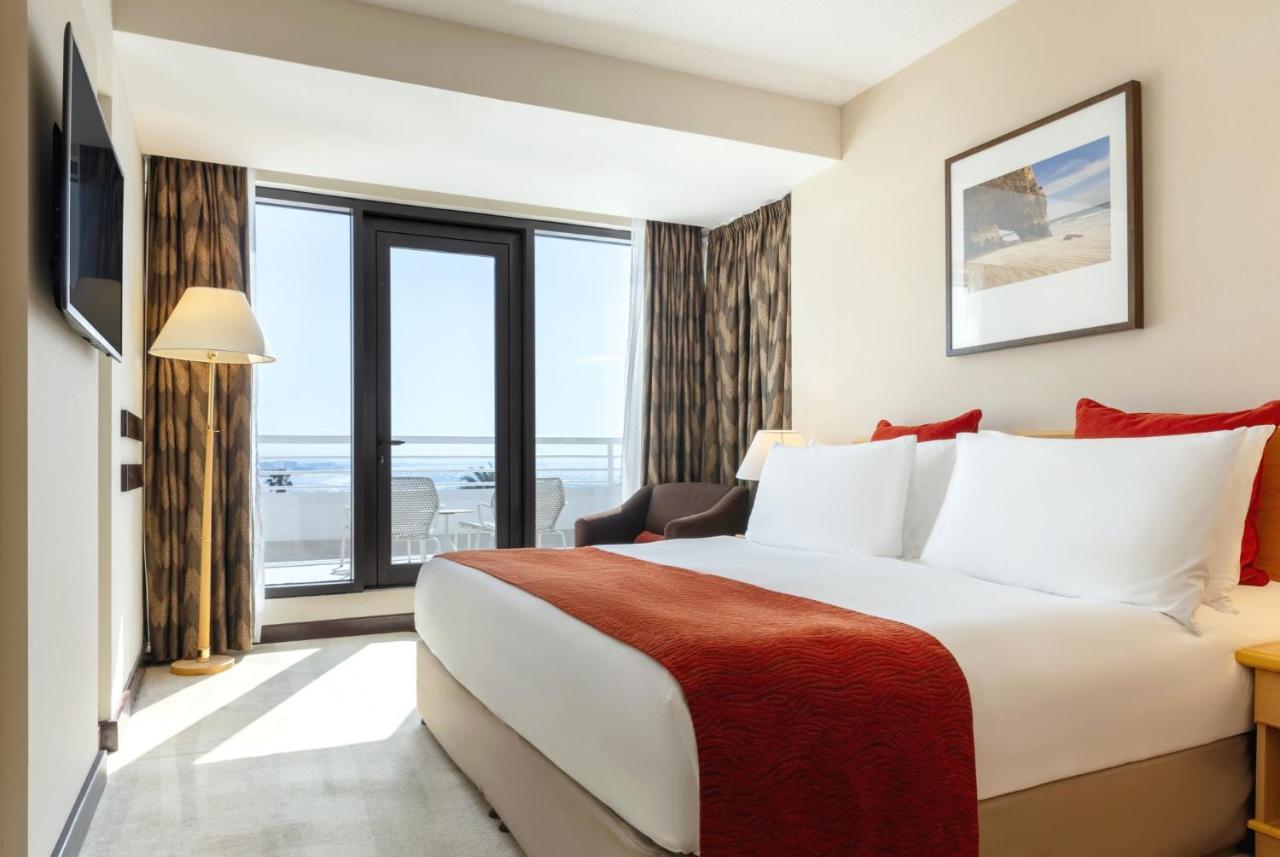 Crowne Plaza Muscat By Ihg Hotel Екстериор снимка